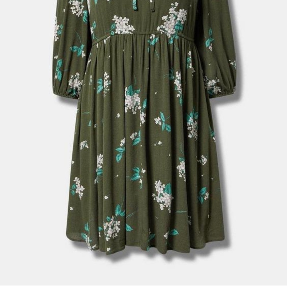 Torrid Green Floral Mini Dress Size 00 NWT